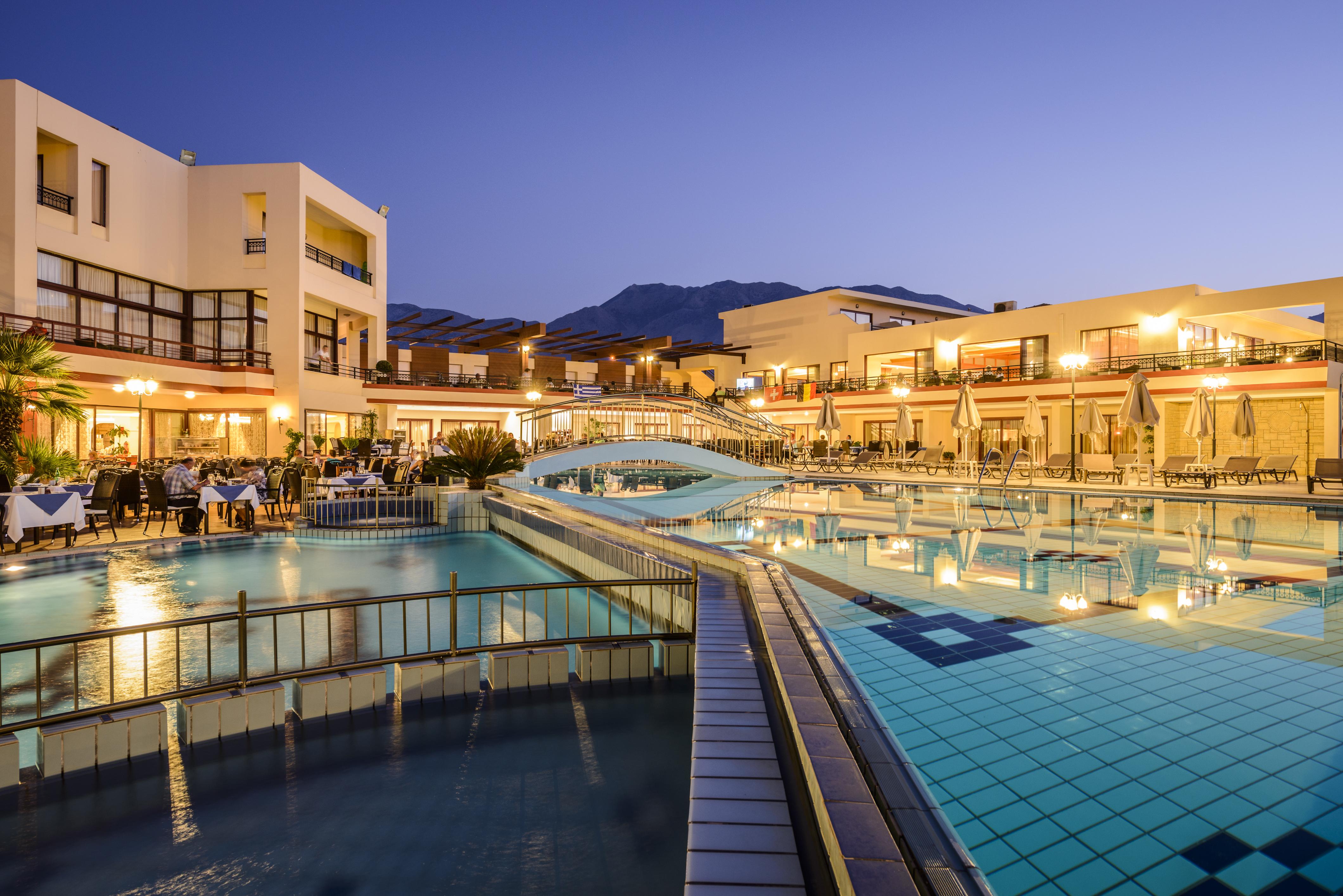 Vantaris Palace Paralia Kourna Экстерьер фото