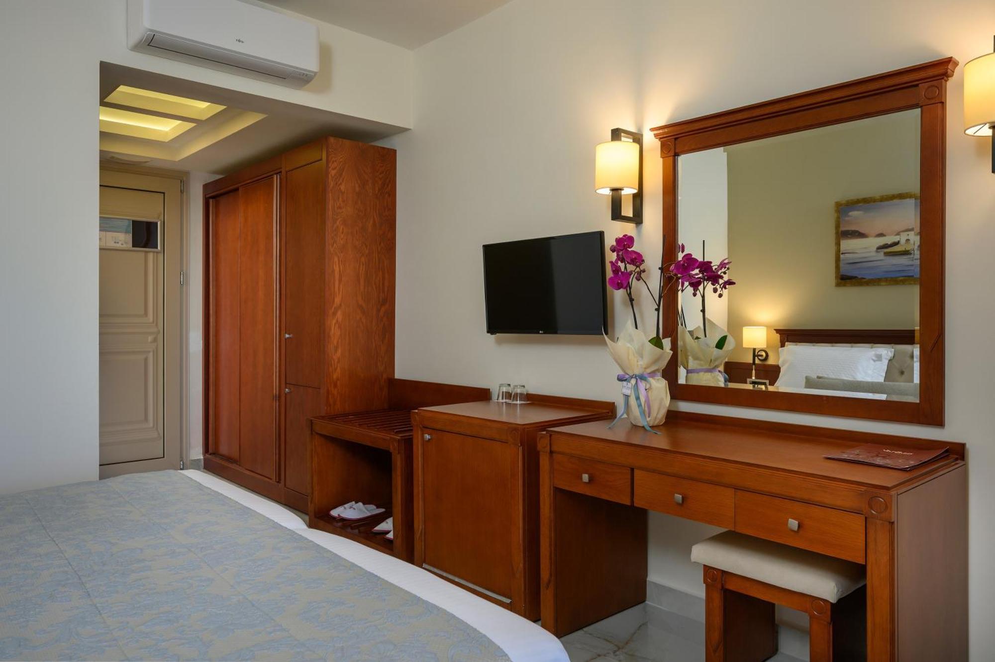 Vantaris Palace Paralia Kourna Экстерьер фото